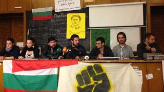Студентите: Управляващите са в паника. Елате в петък с нас пред парламента