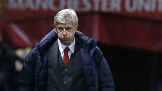 Венгер се прицелил в Бензема, Джеко или Чичарито през януари