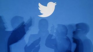 Служители разкриват най-неприятните страни на работата си в Twitter