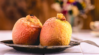 Пълнени печени ябълки
