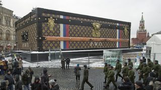 Louis Vuitton изгуби битката с Кремъл за Червения площад