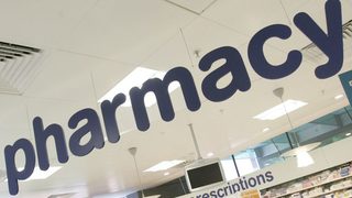 Пациенти ще чакат с години, за да започнат нова терапия, алармират фармацевти