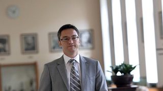 България ще преразгледа процедурите за даване на гражданство, заяви Вигенин
