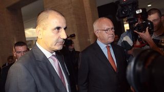 Съдията по делото срещу Цветанов не си направи отвод, въпреки приятелството на подсъдимия с баща му