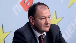 Много инвеститори искат да влагат в българската енергетика, твърди Миков