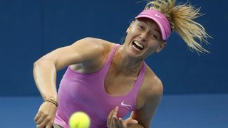 Шарапова достигна полуфиналите в Париж с пет загубени гейма