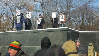 Появиха се провокатори по време на отдаването на почит на жертвите на комунизма (видео)