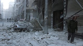Сирийската армия атакува Алепо с варелни бомби