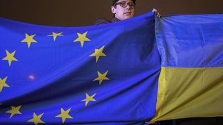 Украйна е готова да подпише споразумение за асоцииране с ЕС през март (допълнена)