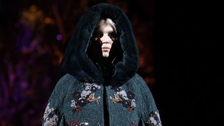 Фотогалерия: Горска приказка от Долче и Габана