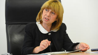 Клисарова: Не трябва да намесваме политиката в училище