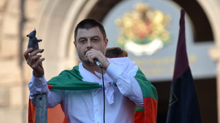 "България без цензура" имала правото да управлява, защото била неопетнена