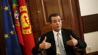 Управляващи и опозиция в Португалия обсъждат излизането от спасителната програма