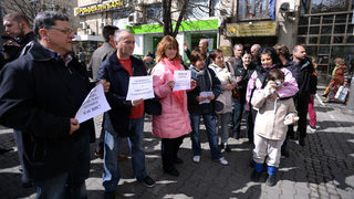 Недоволни пациенти поискаха оставката на здравния министър с протест