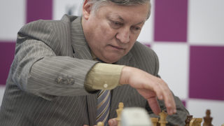 <span class="highlight">Карпов</span> идва в Албена за началото на детски шахматни лагери