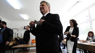 Македонският президент Георге Иванов спечели първия тур <span class="highlight">на</span> президентските избори