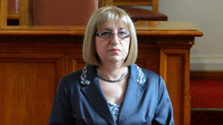 БСП нападна Цачева, че крие министри от парламентарен контрол