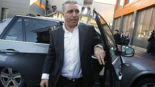 Стоичков критичен към "Барселона": Хвърлят пари на боклука