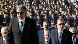 <span class="highlight">Гюл</span> обяви, че изоставя политиката след президентските избори