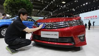 "Тойота" стана първата автомобилна компания с над 10 млн. продажби за година