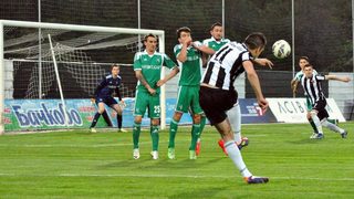 "Лудогорец" устиска аванса си и е на финал за Купата
