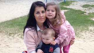 Соня Пелтекова: Акушерката трябва да работи в интерес на майката и бебето, а не на болницата и системата