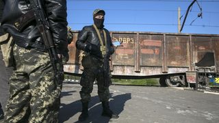 Загубихме 4 души при Славянск, терористите – 30, обяви украинският вътрешен министър