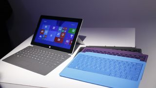 <span class="highlight">Microsoft</span> подготвя поне две нови версии на таблета Surface