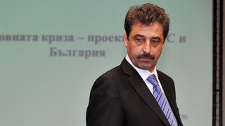 Цветан Василев е напуснал стадиона при изстъпленията на феновете