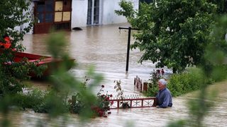 ЕС задейства механизма за гражданска защита в помощ на Сърбия