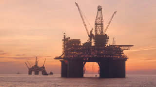 Shell произвежда моторни масла и вода от природен газ