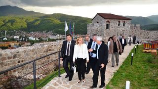 Възстановена е византийска крепост край Пещера