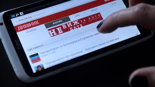 Най-четените статии в "Дневник" през седмицата: Ситуацията около банките и скандалът Василев - Пеевски
