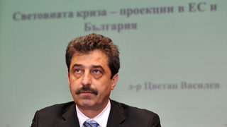 Марионетки на Пеевски разпределят всички строителни проекти в държавата, казва Цветан Василев