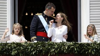 Имало едно време една телевизионна водеща, която станала кралица