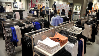 Веригата H&M вдигна оборота си в България с над една трета