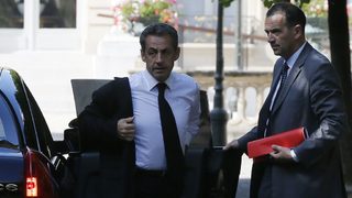 Никола Саркози беше задържан по подозрения за търговия с влияние