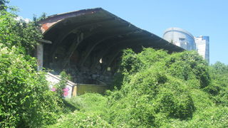 <span class="highlight">Мотописта</span> "Витоша" - руини и безхаберие