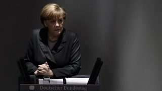 Ангела Меркел пристига в Китай с голяма бизнес делегация