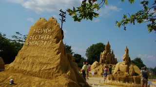 Фотогалерия: Приказки от пясък в Бургас
