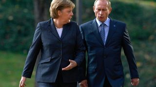 Путин и Меркел вероятно ще се срещнат на финала на Мондиала
