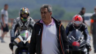 Богдан Николов отново заплаши със закриване на мото федерацията