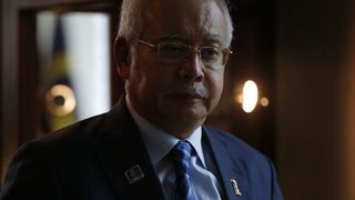 Премиерите на Малайзия и Холандия ще обсъдят разследването на самолетната катастрофа
