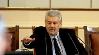 Фотогалерия: Краткият живот на един парламент