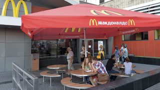 Русия започна масови проверки на "Макдоналдс" в цялата страна