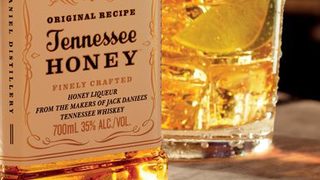 В Екатеринбург забраниха "опасни" Jack Daniel's и Jim Beam