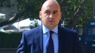 Епидемията от "син език" е била подценена, ситуацията вече е драматична, каза земеделският министър