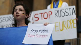 "Файненшъл таймс": Българската политическа система е застрашена от престъпни връзки с Москва
