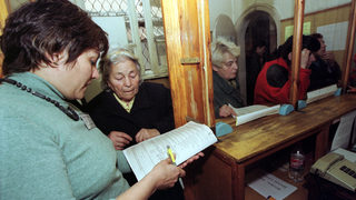 Доставчиците на социални услуги ще се регистрират с по-малко документи