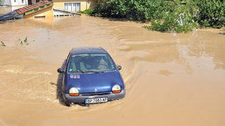 Централизиран орган трябва да управлява водите, смята експерт